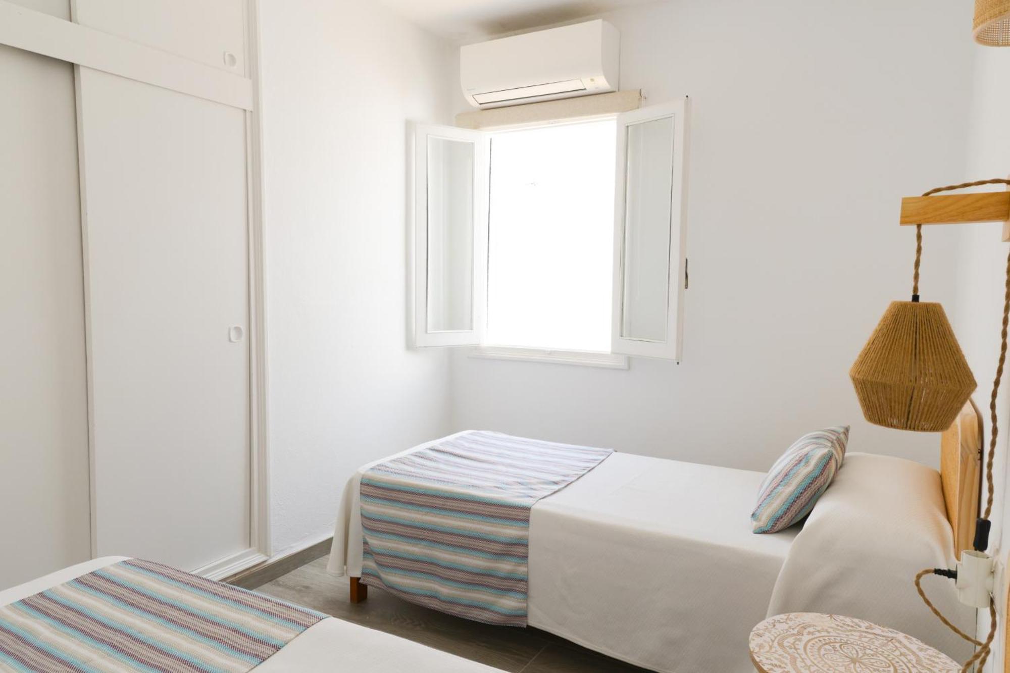 Villa 10 Marias Cala Blanca  Esterno foto